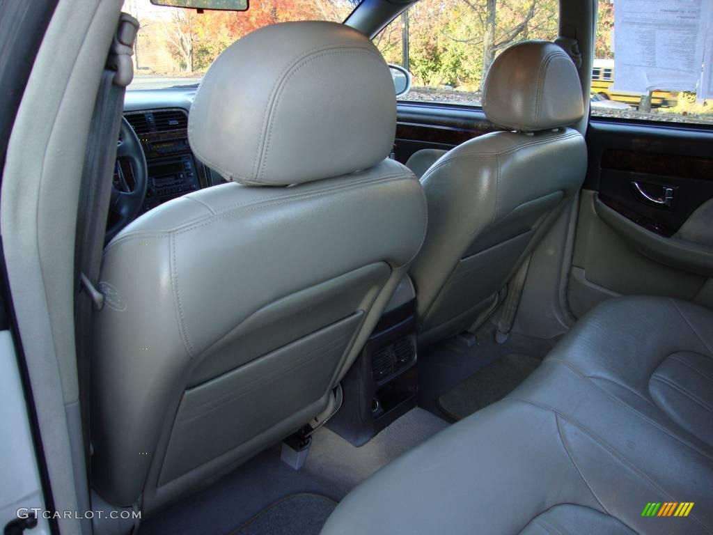 2002 XG350 L Sedan - Ivory White Pearl / Beige photo #20