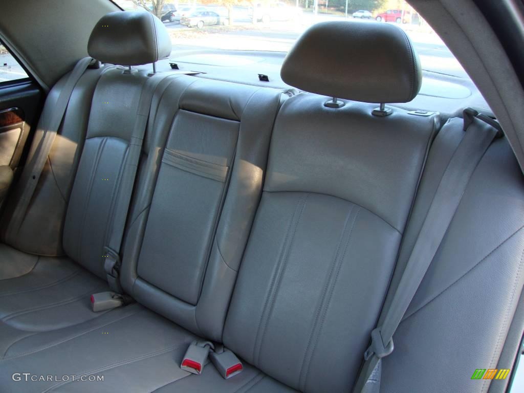 2002 XG350 L Sedan - Ivory White Pearl / Beige photo #24