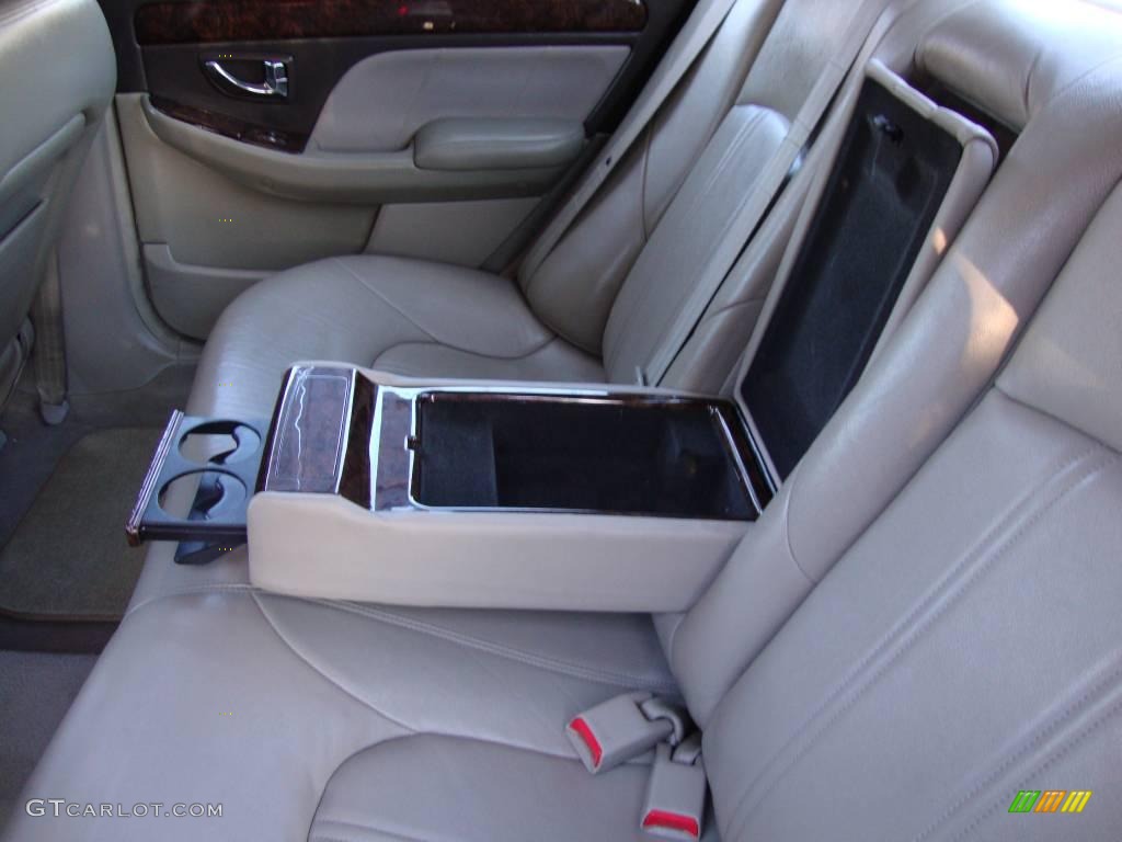 2002 XG350 L Sedan - Ivory White Pearl / Beige photo #26