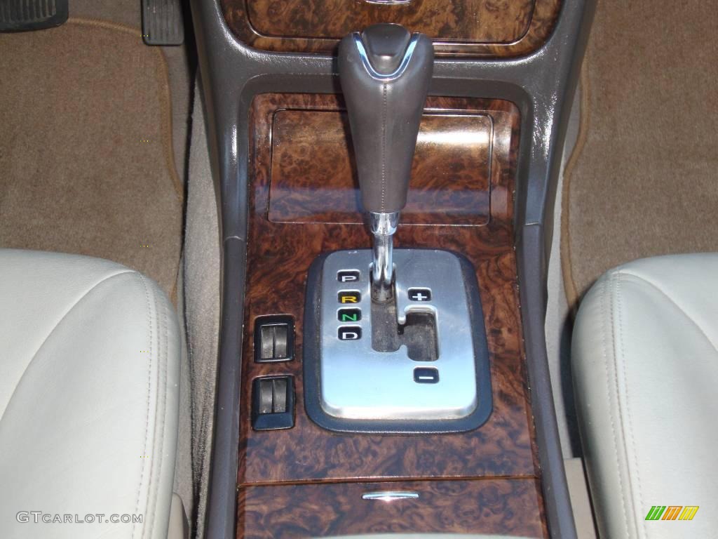2002 XG350 L Sedan - Ivory White Pearl / Beige photo #36