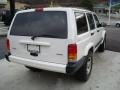Stone White - Cherokee Sport 4x4 Photo No. 4