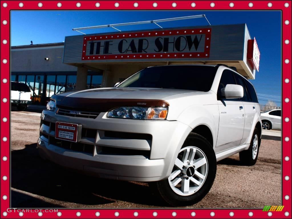 2002 Axiom AWD - Alpine White / Black/Tan photo #1