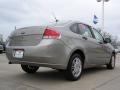 2008 Vapor Silver Metallic Ford Focus SE Sedan  photo #5