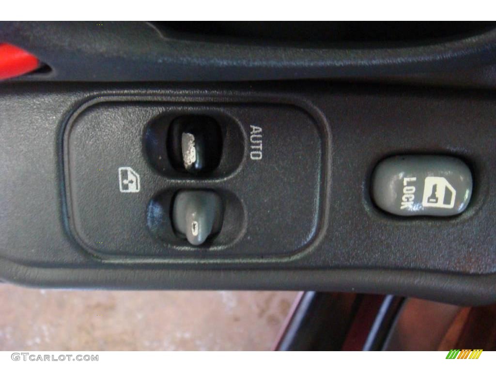 2000 Grand Am SE Coupe - Redfire Metallic / Dark Taupe photo #21