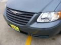 2007 Magnesium Pearl Chrysler Town & Country   photo #11