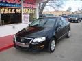 Deep Black - Passat Turbo Sedan Photo No. 2