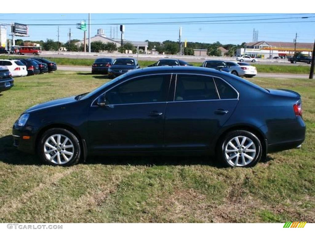 2010 Jetta SE Sedan - Blue Graphite Metallic / Cornsilk Beige photo #2