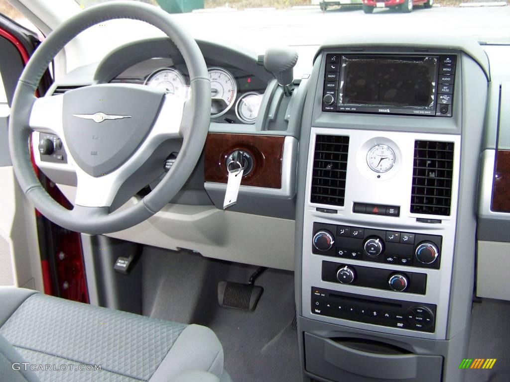 2010 Town & Country Touring - Inferno Red Crystal Pearl / Medium Slate Gray/Light Shale photo #19