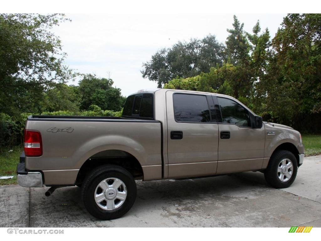 2004 F150 XLT SuperCrew 4x4 - Arizona Beige Metallic / Tan photo #14