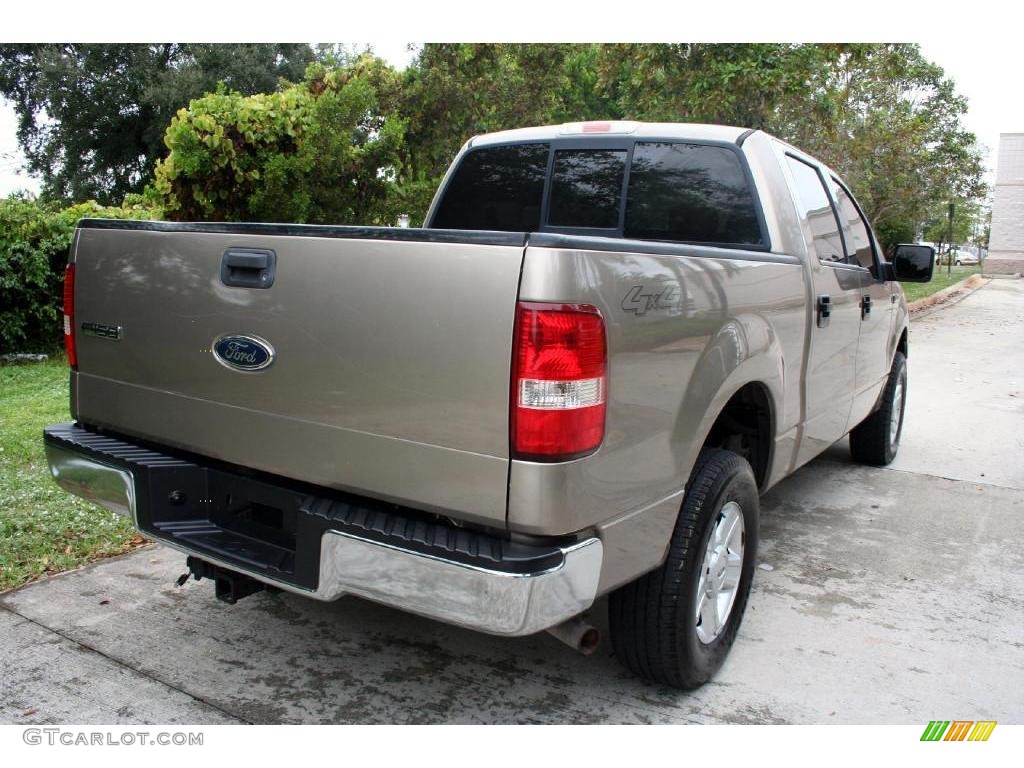 2004 F150 XLT SuperCrew 4x4 - Arizona Beige Metallic / Tan photo #26