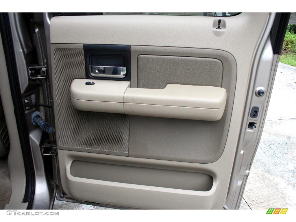 2004 F150 XLT SuperCrew 4x4 - Arizona Beige Metallic / Tan photo #36