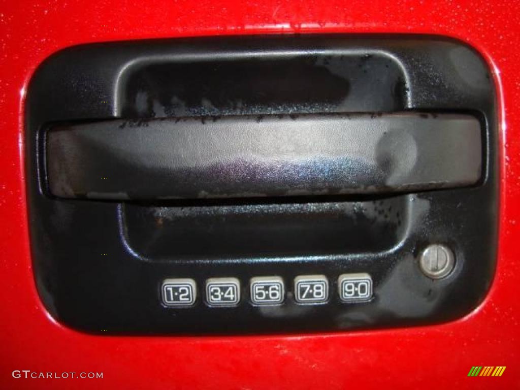 2005 F150 XLT SuperCrew 4x4 - Bright Red / Medium Flint/Dark Flint Grey photo #9