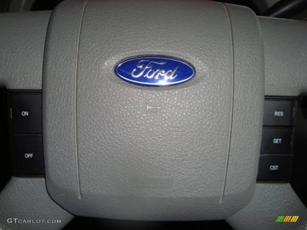 2005 F150 XLT SuperCrew 4x4 - Bright Red / Medium Flint/Dark Flint Grey photo #13