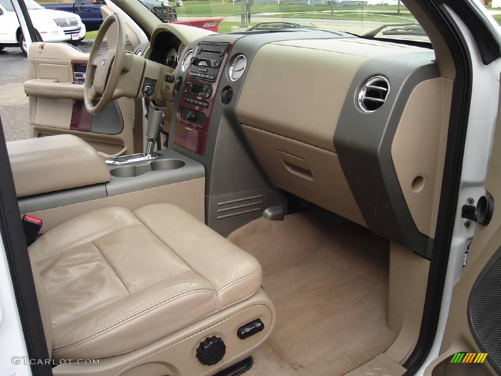 2005 F150 Lariat SuperCrew 4x4 - Oxford White / Tan photo #25