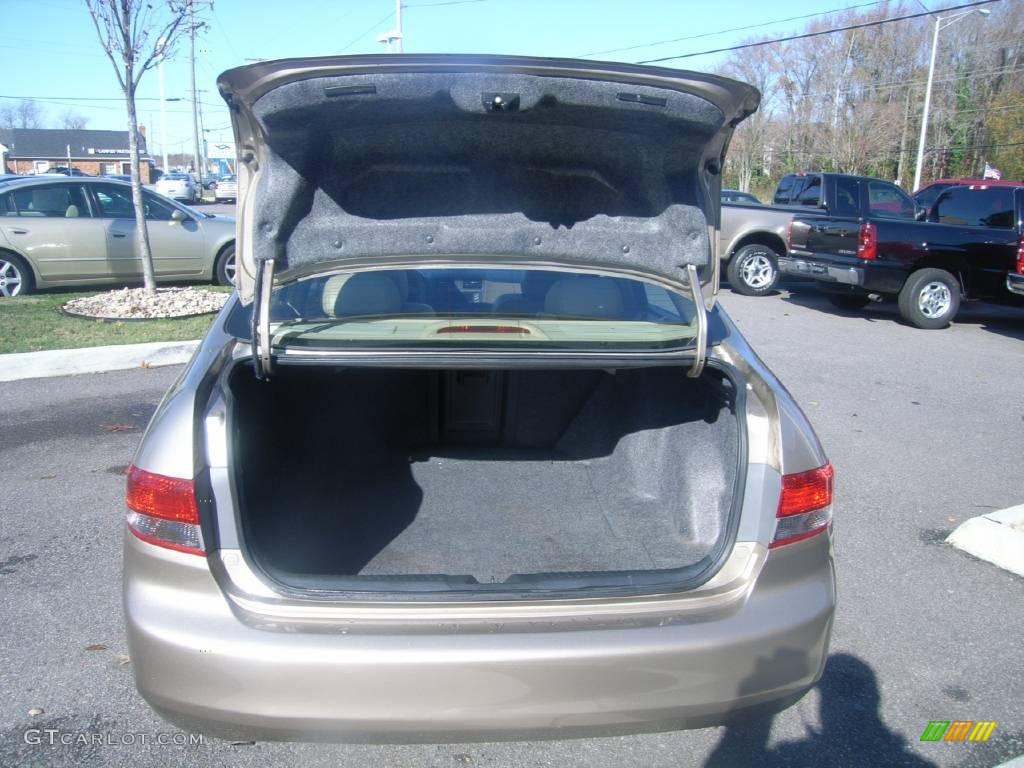 2003 Accord EX V6 Sedan - Desert Mist Metallic / Ivory photo #10