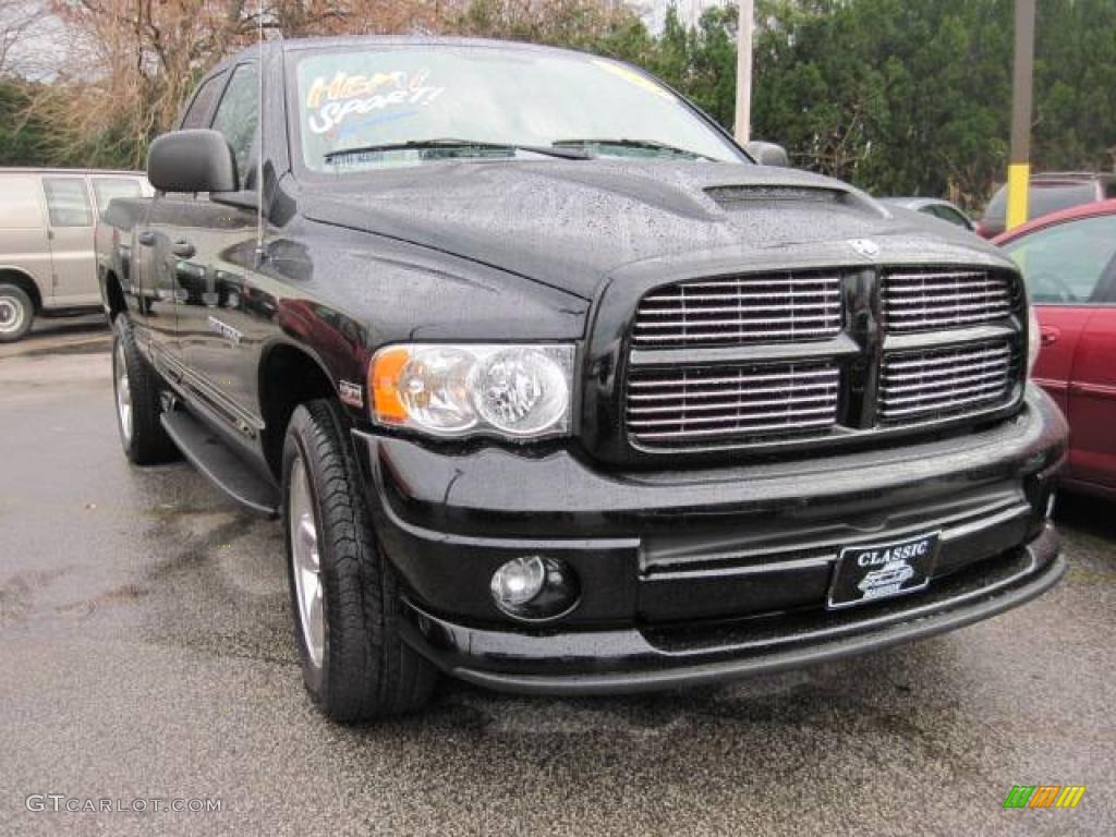 2004 Ram 1500 SLT Quad Cab 4x4 - Black / Dark Slate Gray photo #3