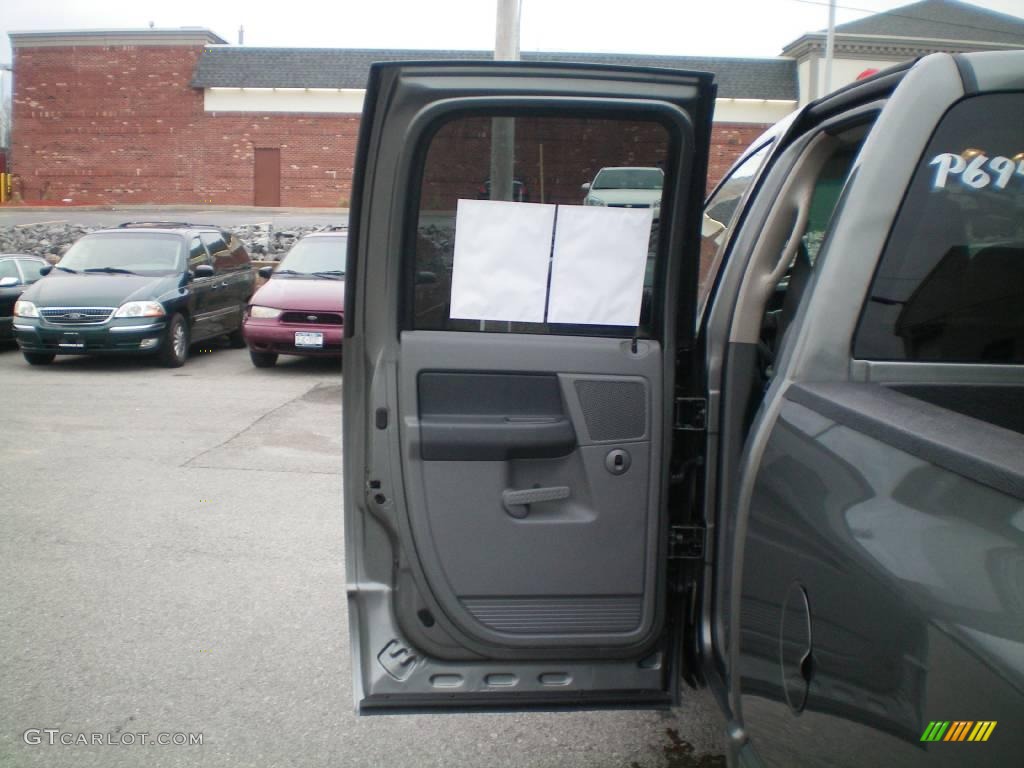 2006 Ram 1500 Sport Quad Cab 4x4 - Mineral Gray Metallic / Medium Slate Gray photo #17