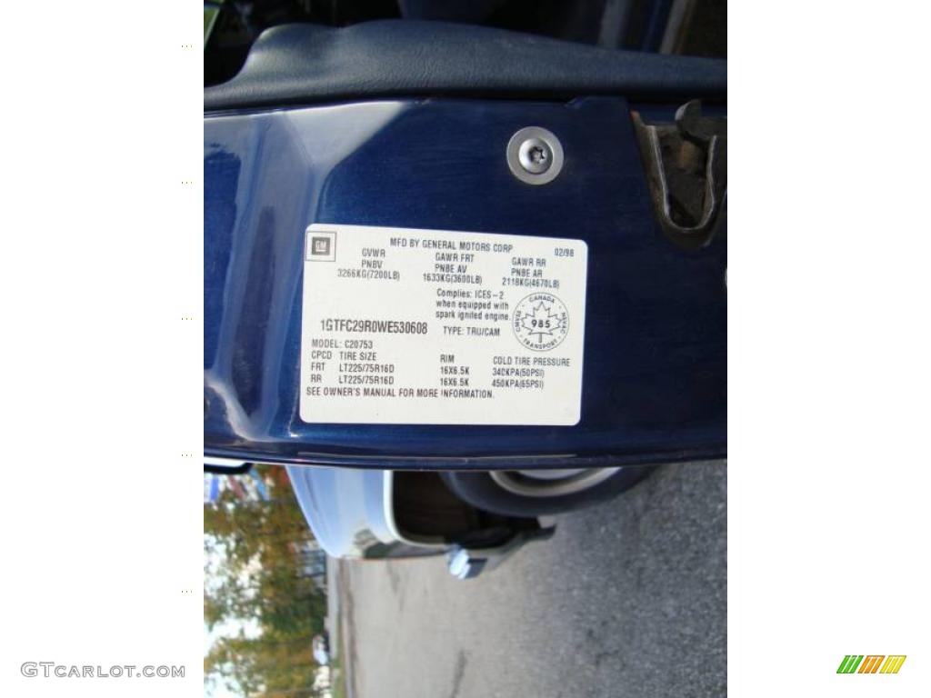 1998 Sierra 2500 SLE Extended Cab - Indigo Blue Metallic / Navy photo #20
