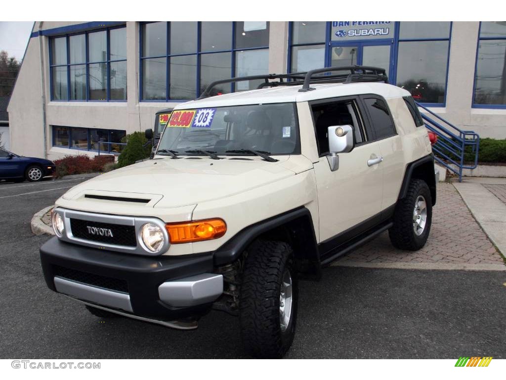 Sandstorm Metallic Toyota FJ Cruiser