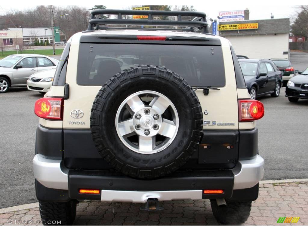 2008 FJ Cruiser 4WD - Sandstorm Metallic / Dark Charcoal photo #6