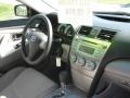 Black - Camry SE Photo No. 16