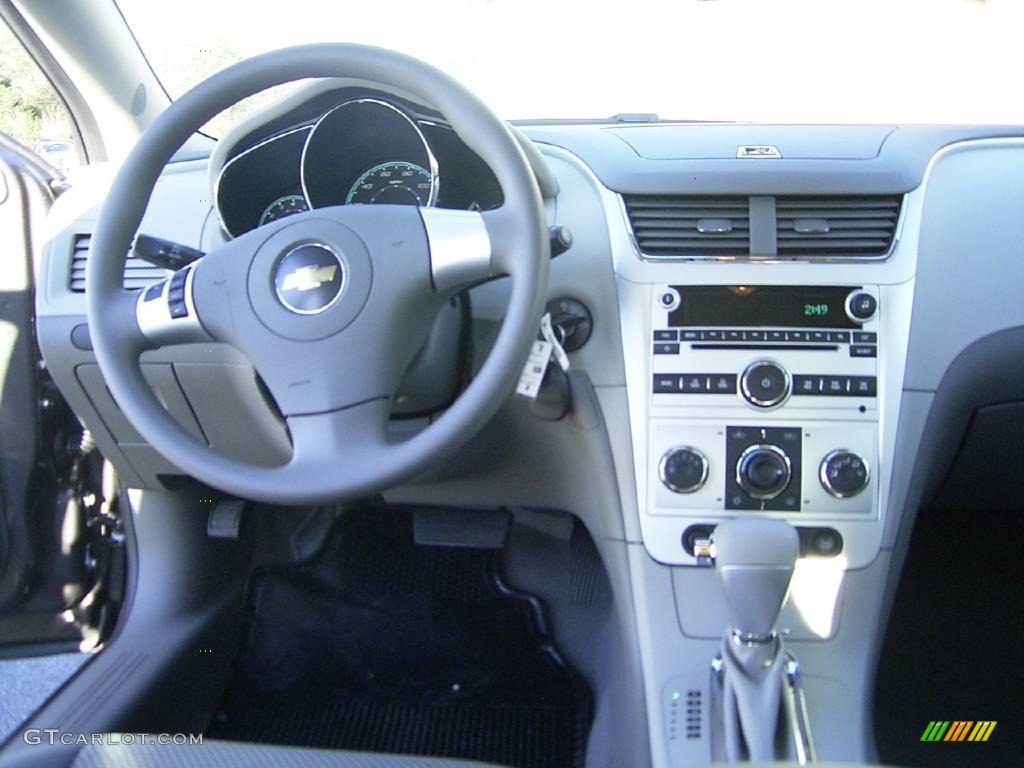 2010 Malibu LS Sedan - Taupe Gray Metallic / Titanium photo #21