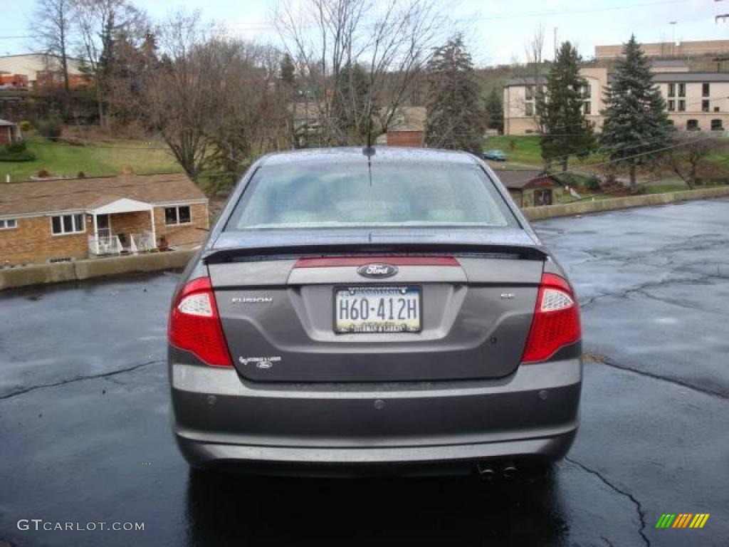 2010 Fusion SE - Sterling Grey Metallic / Medium Light Stone photo #4