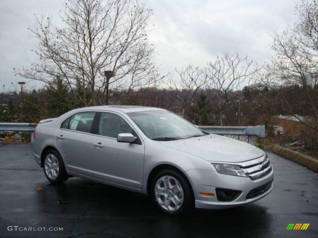 2010 Fusion SE - Brilliant Silver Metallic / Medium Light Stone photo #1