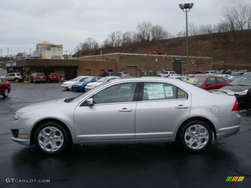 2010 Fusion SE - Brilliant Silver Metallic / Medium Light Stone photo #6