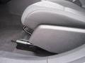 Bright Silver Metallic - Caliber SE Photo No. 13