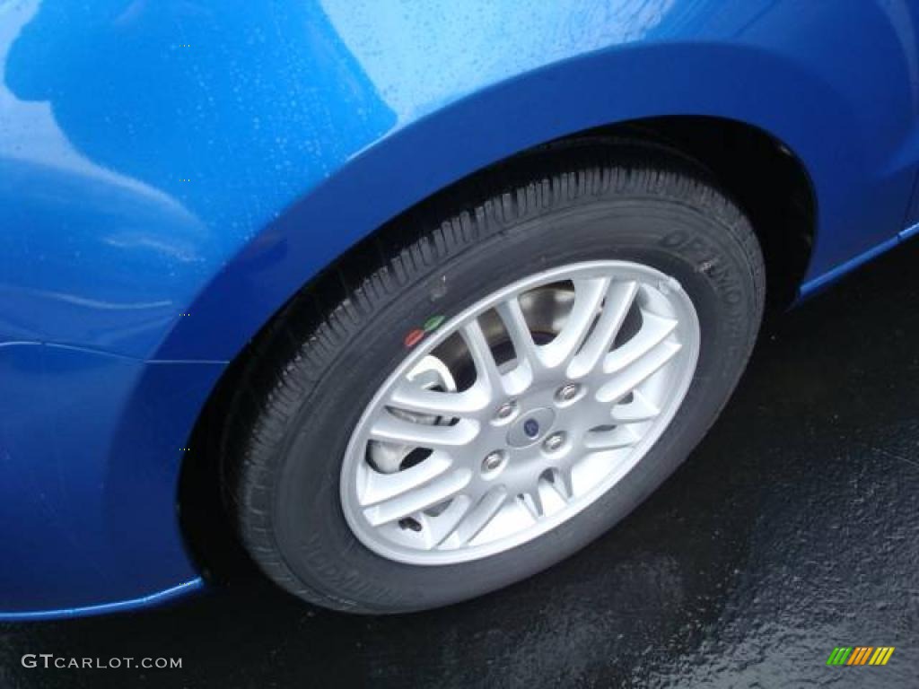2010 Focus SE Sedan - Blue Flame Metallic / Medium Stone photo #9