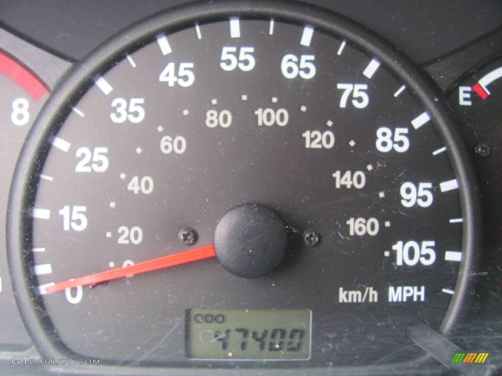 2001 Tracker LT Hardtop 4WD - Dark Blue Metallic / Medium Gray photo #20