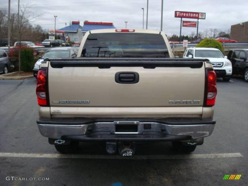 2005 Silverado 1500 Z71 Extended Cab 4x4 - Sandstone Metallic / Dark Charcoal photo #3