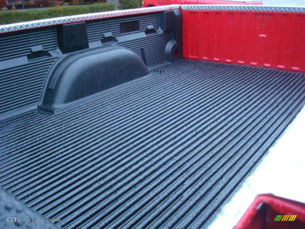 2005 Victory Red Chevrolet Silverado 2500HD LS Crew Cab 4x4 22588721