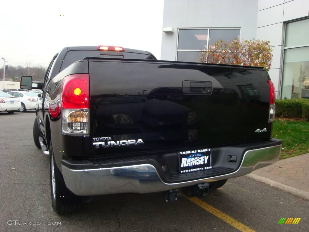 2007 Tundra SR5 Double Cab 4x4 - Black / Graphite Gray photo #8