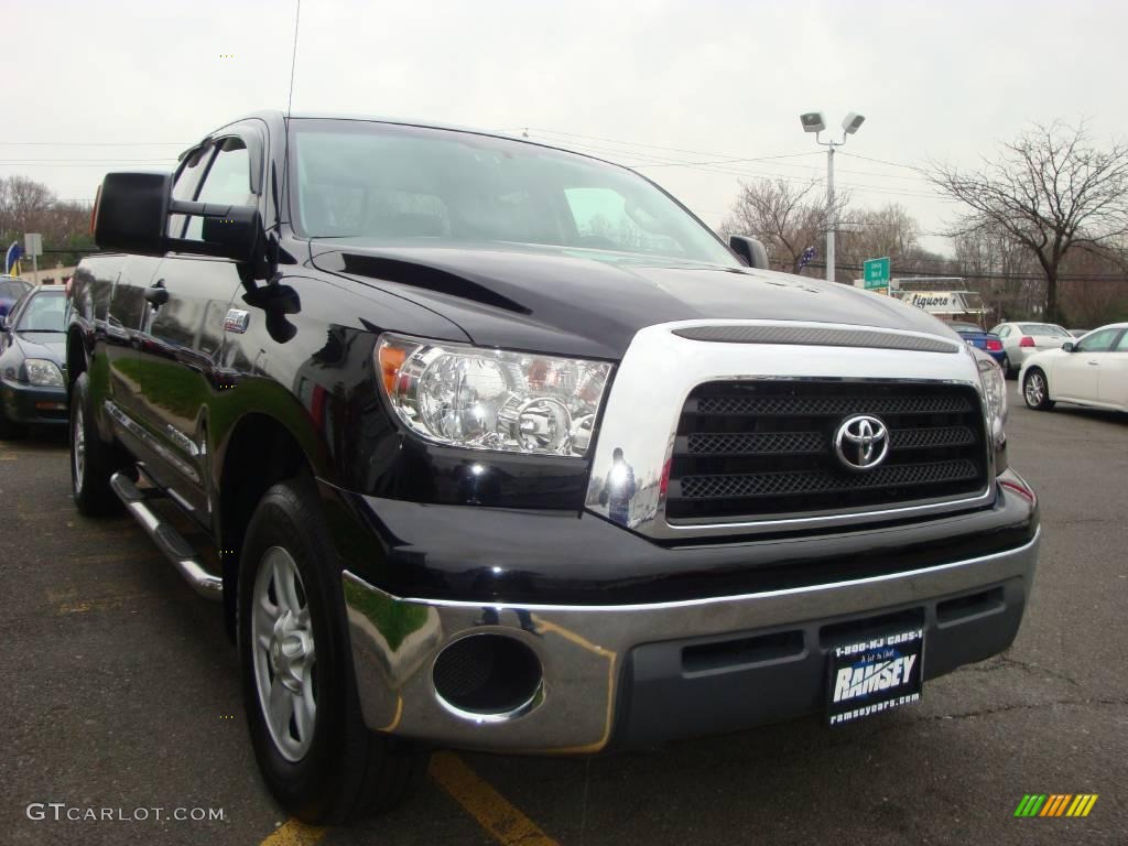 2007 Tundra SR5 Double Cab 4x4 - Black / Graphite Gray photo #16