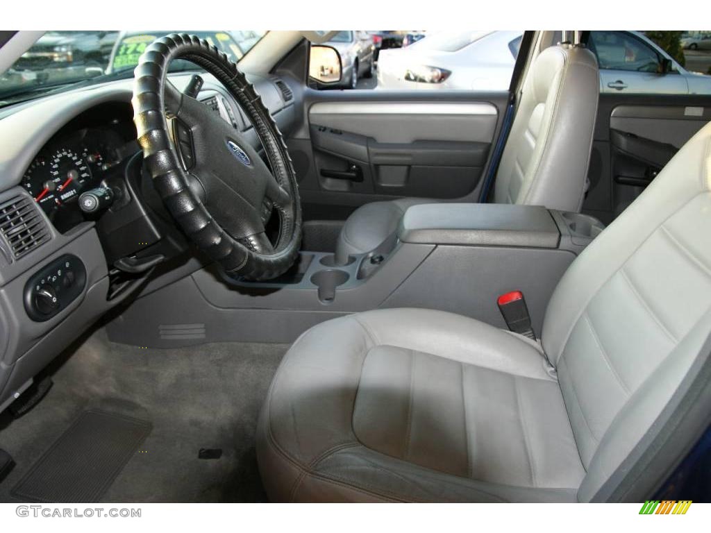 2004 Explorer XLT 4x4 - Dark Blue Pearl Metallic / Graphite photo #10