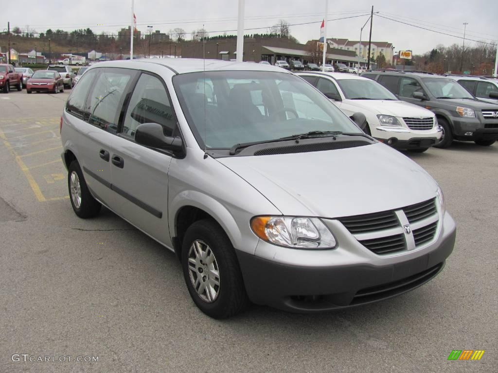 2005 Caravan SE - Bright Silver Metallic / Medium Slate Gray photo #7