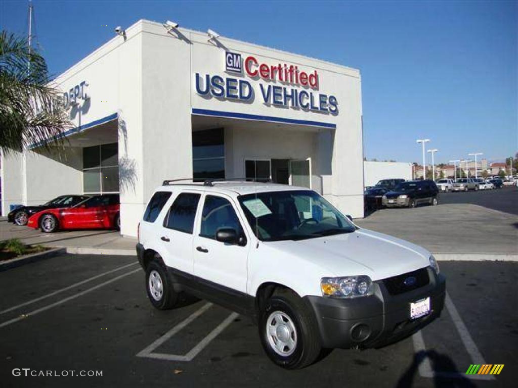 2005 Escape XLS - Oxford White / Medium/Dark Flint Grey photo #1