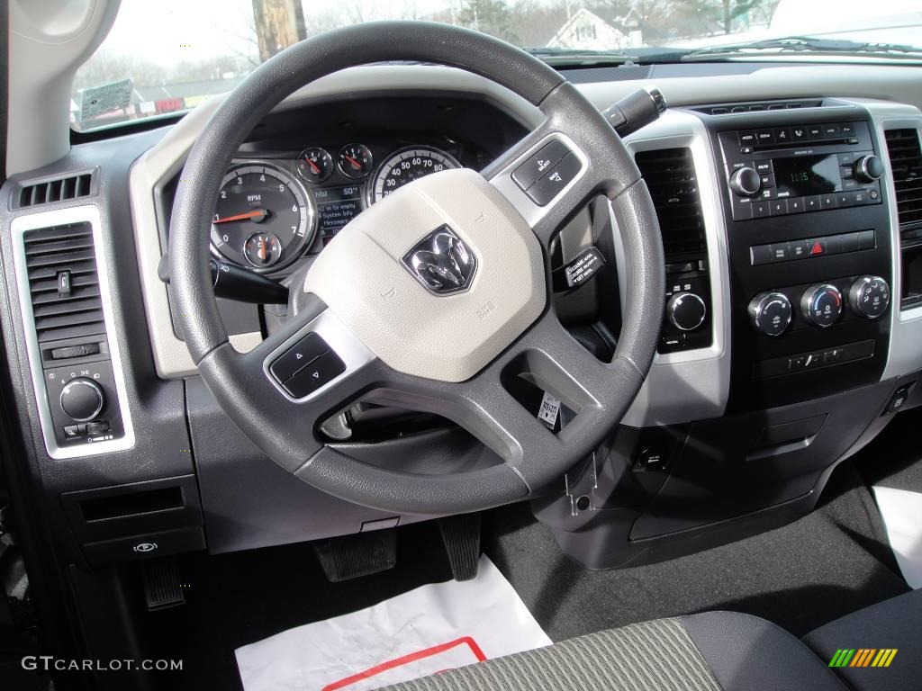 2009 Ram 1500 SLT Quad Cab 4x4 - Mineral Gray Metallic / Dark Slate/Medium Graystone photo #13