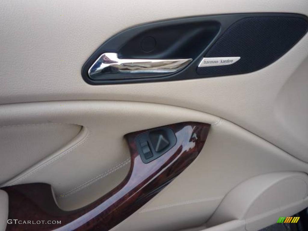 2006 3 Series 330i Convertible - Jet Black / Sand photo #23
