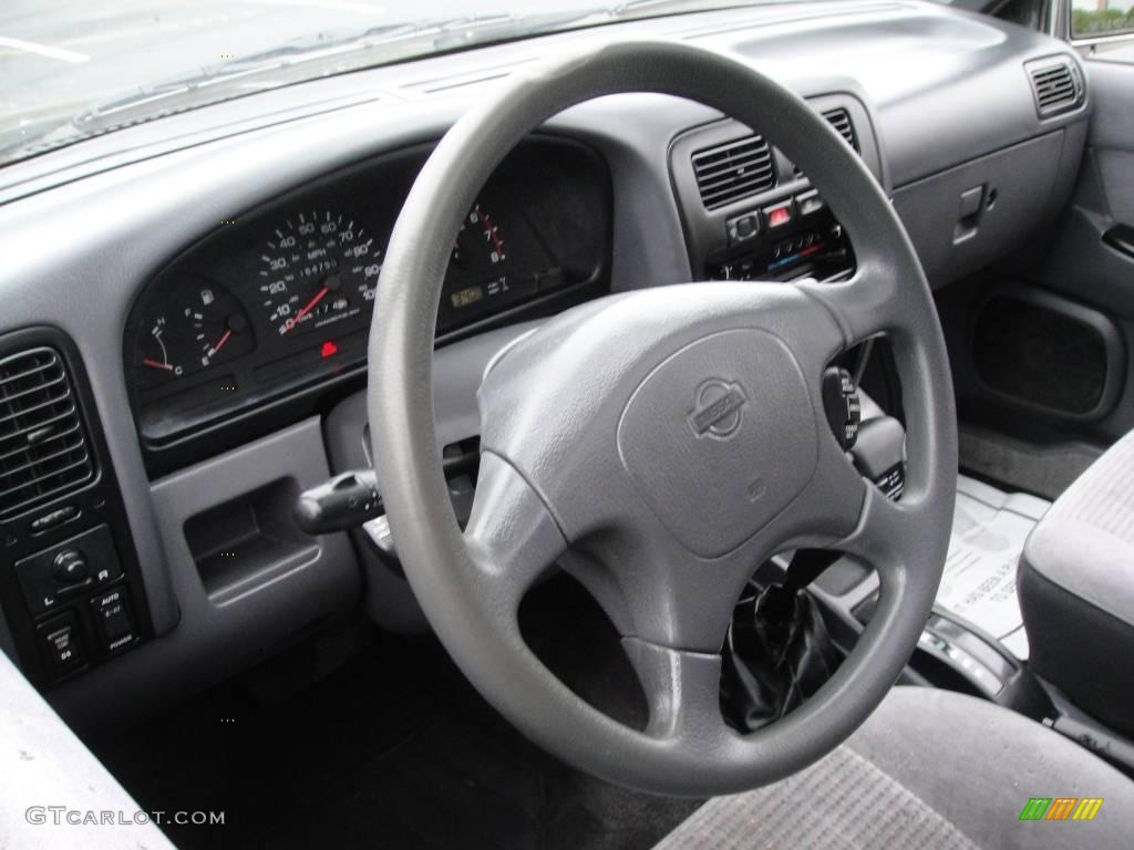 1995 Pathfinder SE - Super Black / Gray photo #11