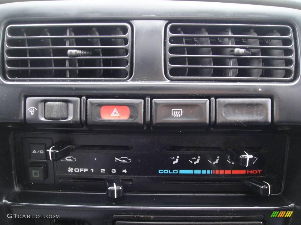 1995 Pathfinder SE - Super Black / Gray photo #16