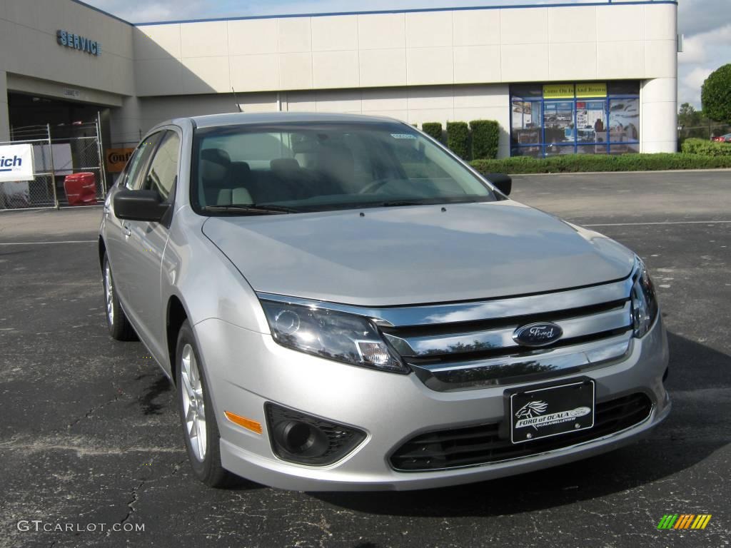 2010 Fusion S - Brilliant Silver Metallic / Medium Light Stone photo #9