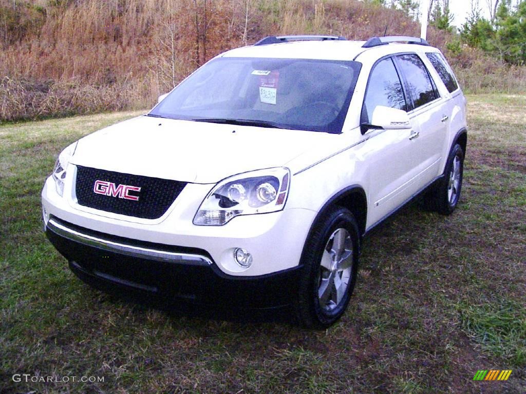 White Diamond Tricoat GMC Acadia