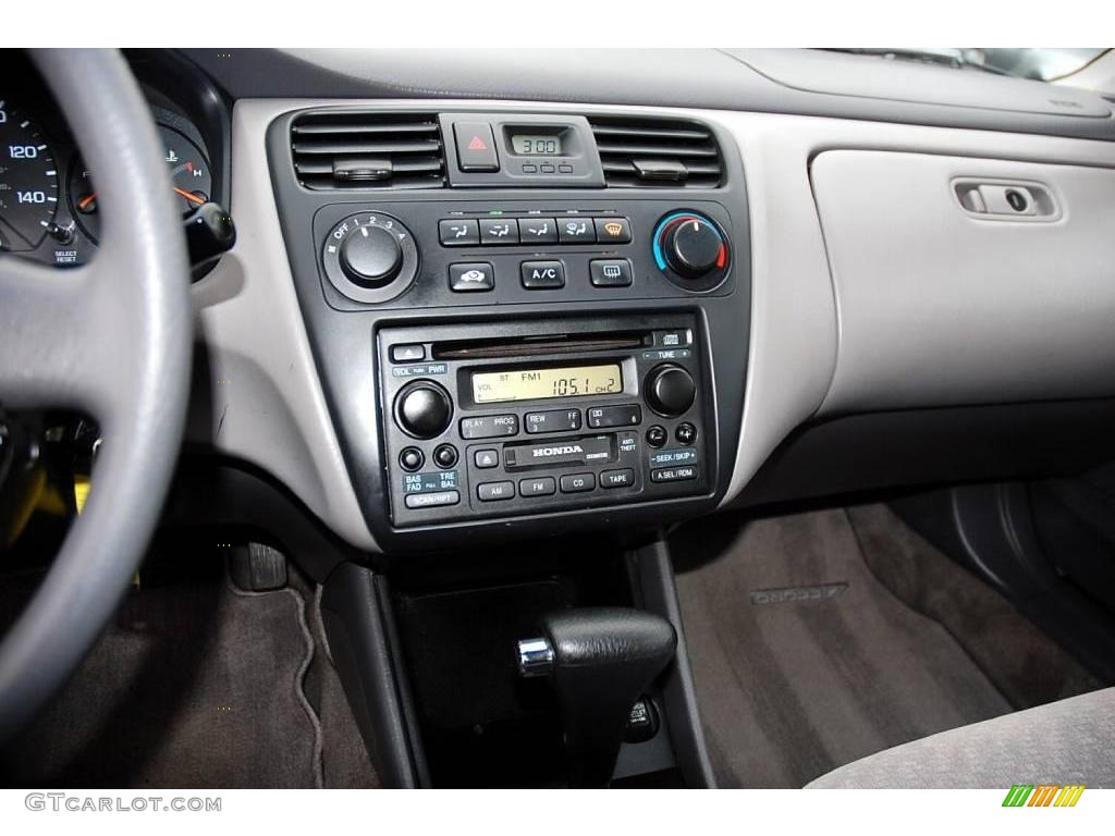 2002 Accord SE Sedan - Satin Silver Metallic / Quartz Gray photo #14