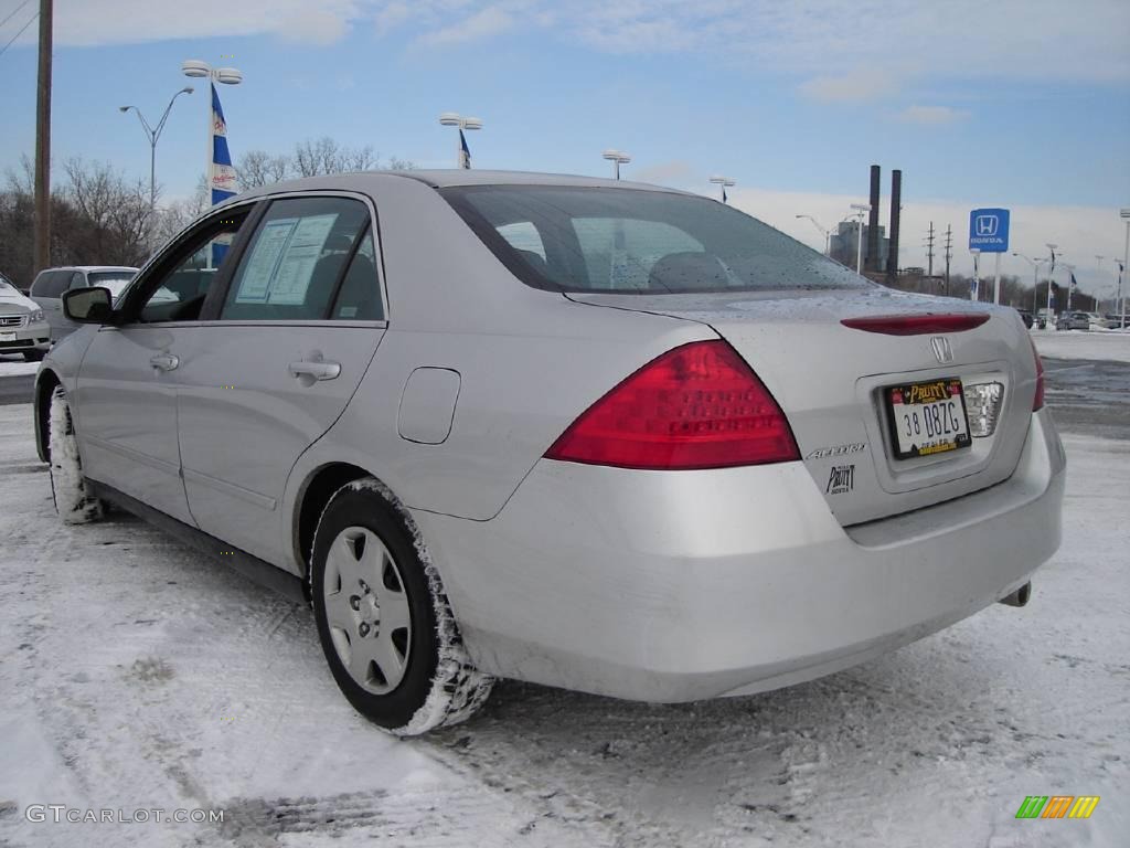 2006 Accord LX Sedan - Alabaster Silver Metallic / Black photo #3
