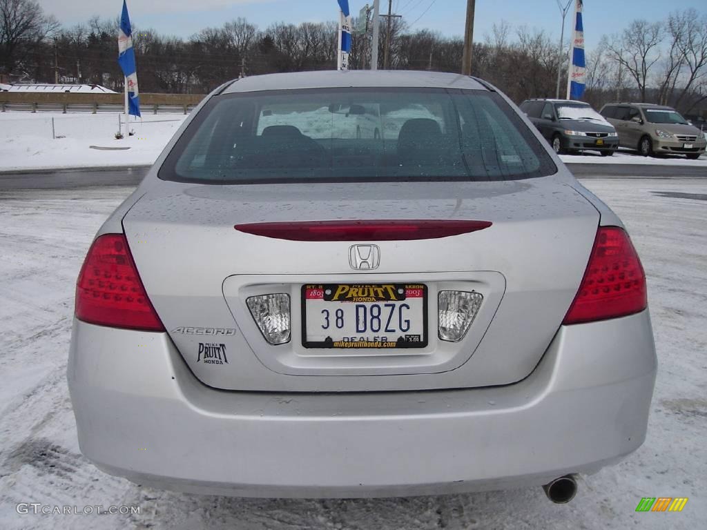 2006 Accord LX Sedan - Alabaster Silver Metallic / Black photo #4