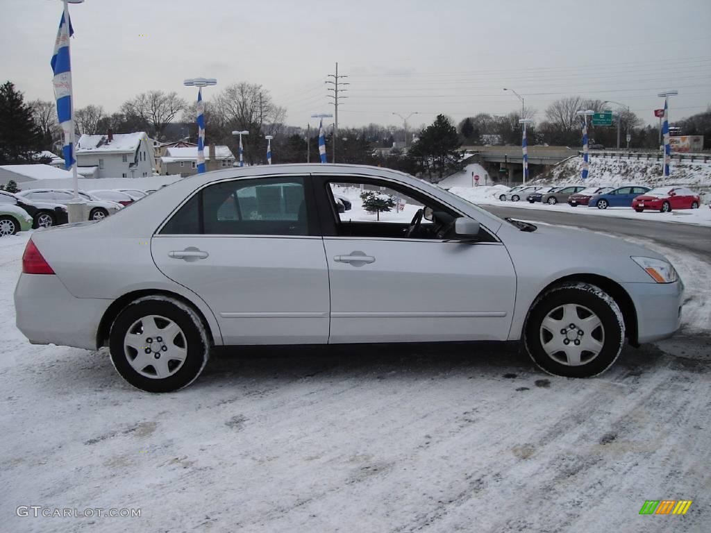 2006 Accord LX Sedan - Alabaster Silver Metallic / Black photo #6