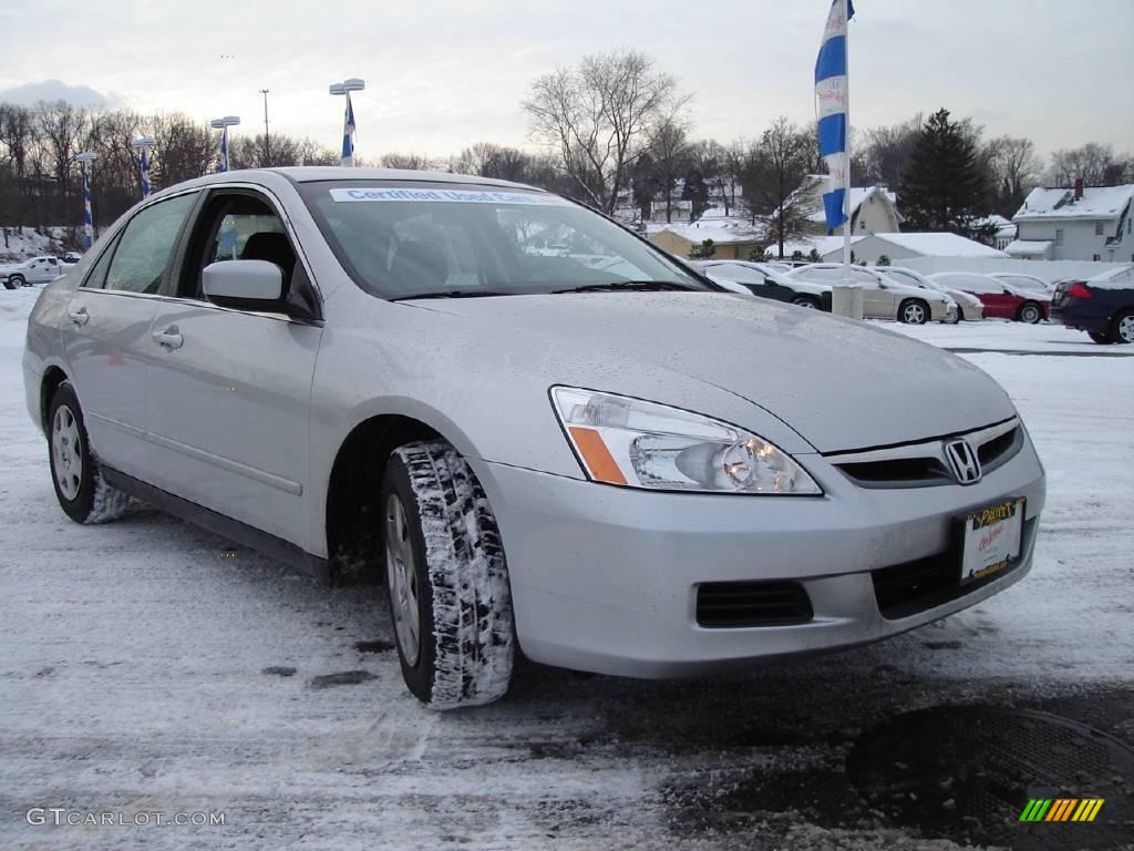 2006 Accord LX Sedan - Alabaster Silver Metallic / Black photo #7